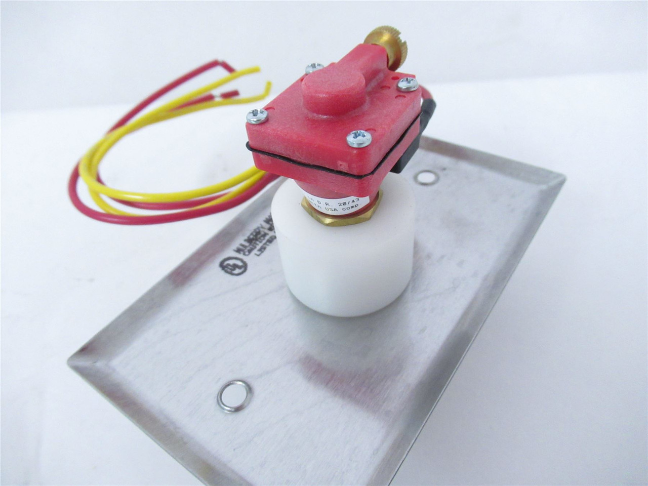 DynaLock 6290; Exit Push Button4.5"Ht 1.625"Dp ADA Compliant