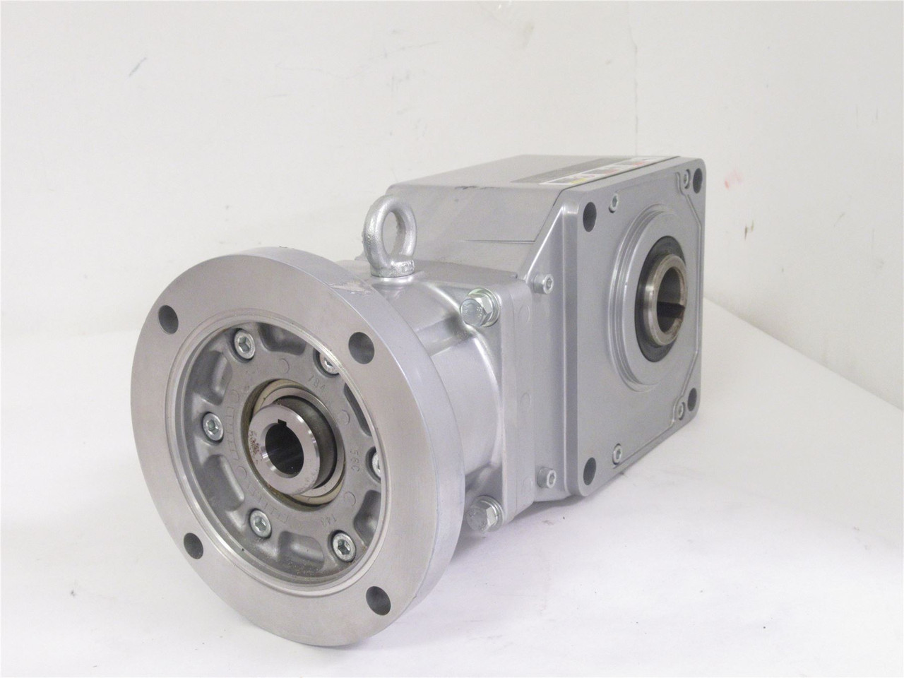 Sumitomo  RNYX-1420Y-10; Gearbox 10:1 Ratio Sumitomo  RNYX-1420Y-10; Gearbox 10:1 Ratio