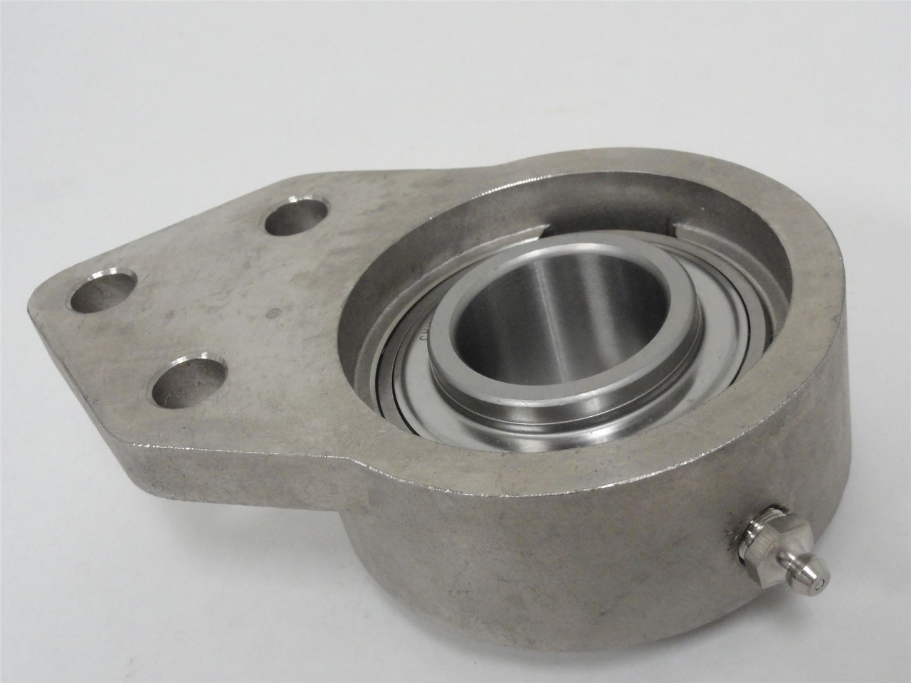 IPTCI SUCSFB 207 23; SS 3-Bolt Flanged Bearing; 1-7/16" ID IPTCI SUCSFB 207 23; SS 3-Bolt Flanged Bearing; 1-7/16" ID