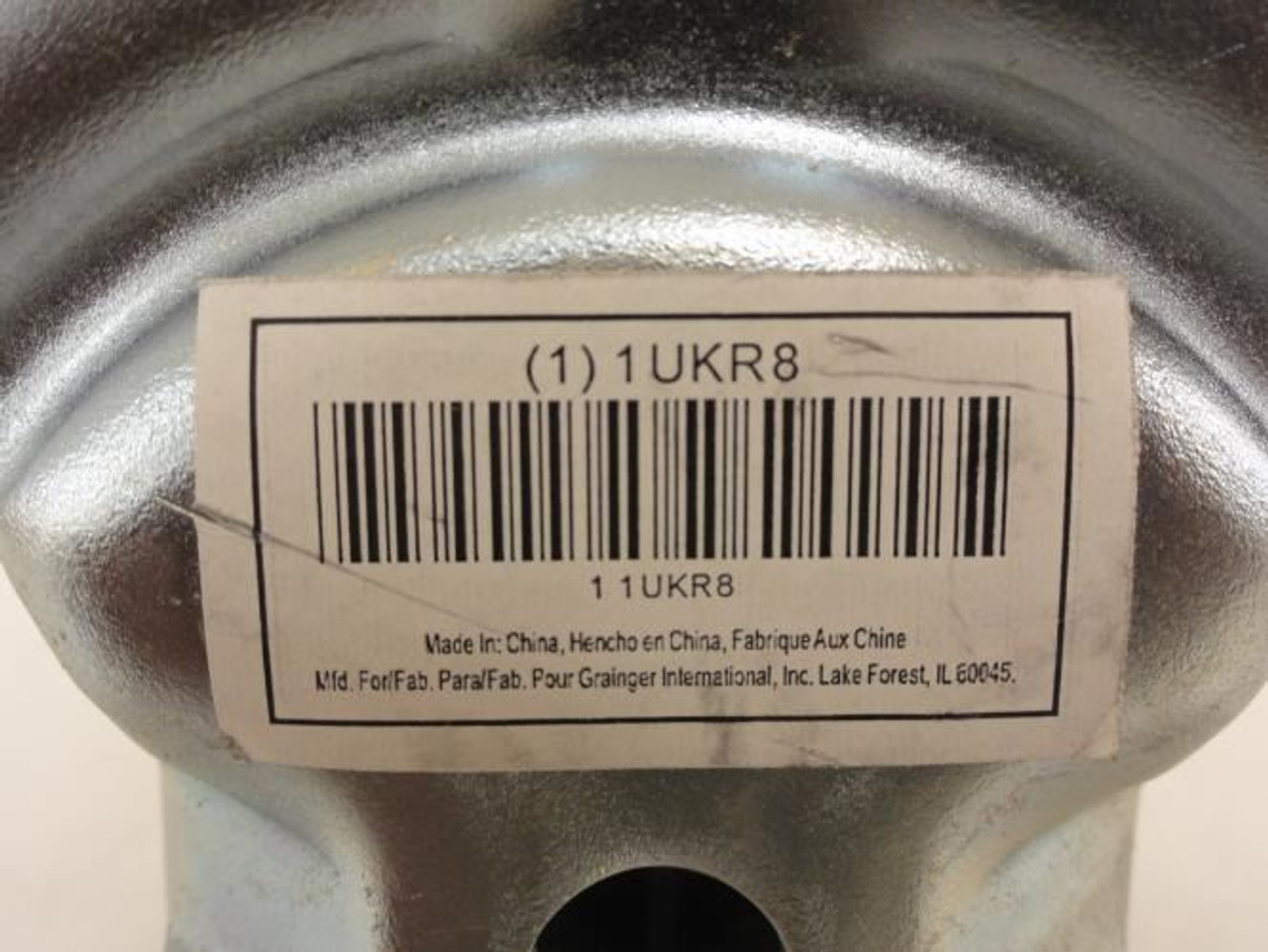 MFG- 1UKR8; Rigid Plate Caster; 200 lb; 4" Diameter