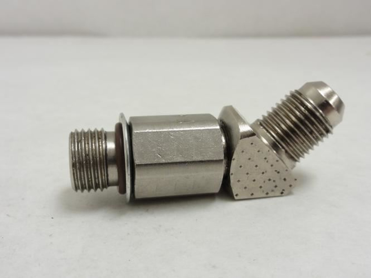 MFG- 6 V5OX-SS; SS Hydr. Adaptor Elbow 45Deg 3/8 JIC x 3/8 Boss MFG- 6 V5OX-SS; SS Hydr. Adaptor Elbow 45Deg 3/8 JIC x 3/8 Boss