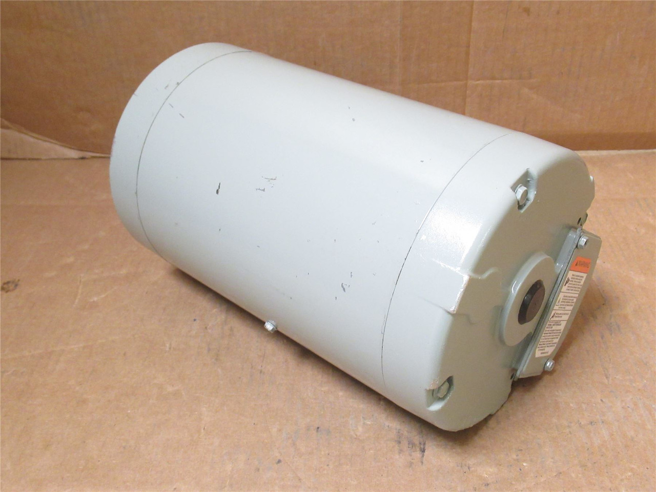 Leeson C6T8NC38B ; Fan Motor 1HP; 208-230/460VAC; 850RPM; 3PH