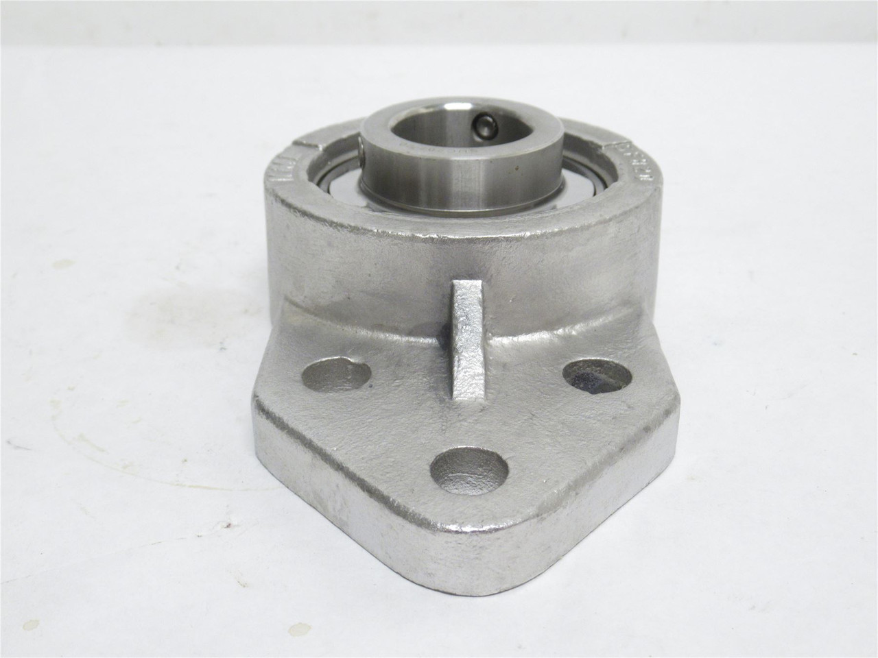 KML SUCFB207-20; Flange Bearing; 1-1/4"ID; SS; 3-Bolt Bracket KML SUCFB207-20; Flange Bearing; 1-1/4"ID; SS; 3-Bolt Bracket