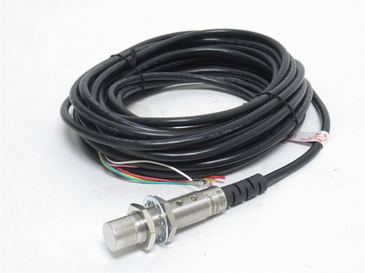 Allen-Bradley 440N-Z21S17B ; Prox-Switch 24V No Actuator