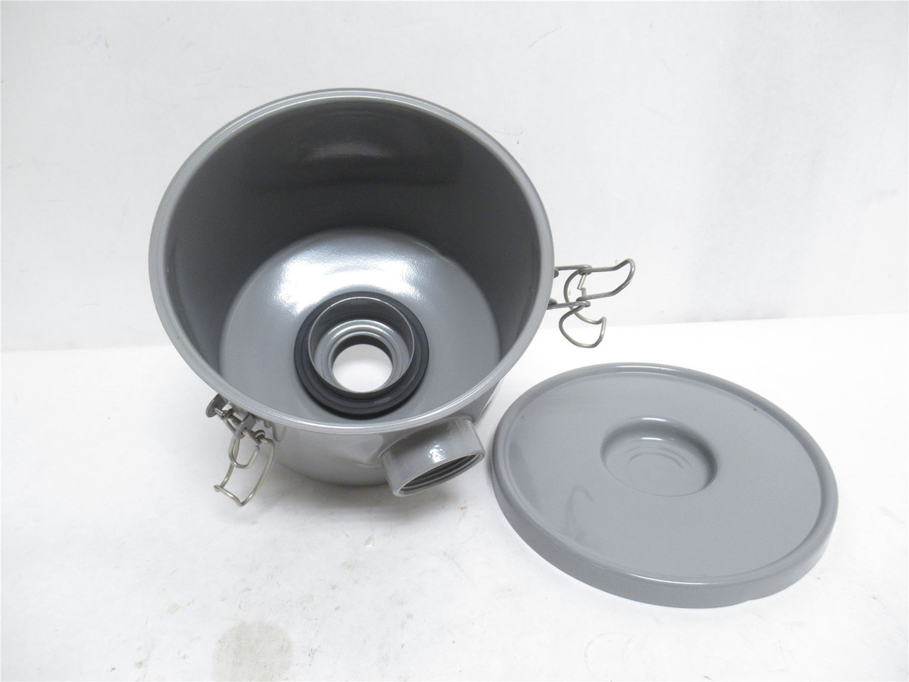 Solberg 01990192RC; Canister Vacuum Filter Inlet W/Element Solberg 01990192RC; Canister Vacuum Filter Inlet W/Element
