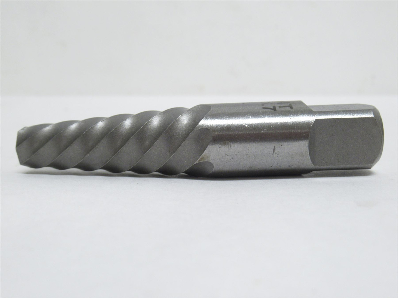 FMT 3165542; Lot-3; Carbon Steel Screw Extractors; EX-7 17/32