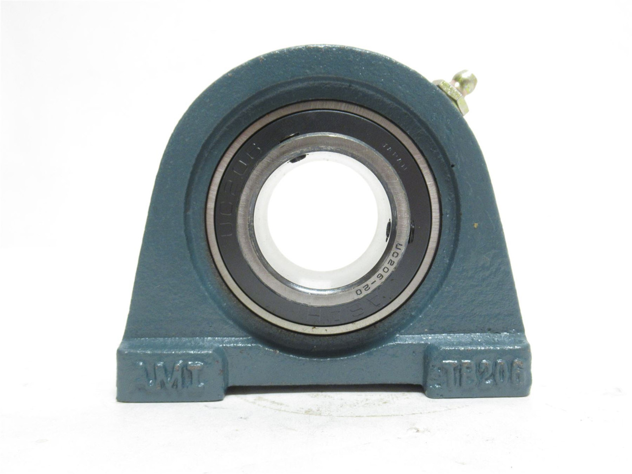 AMC UCTB206-20; Tapped Base Pillow Block Bearing; 1-1/4"ID