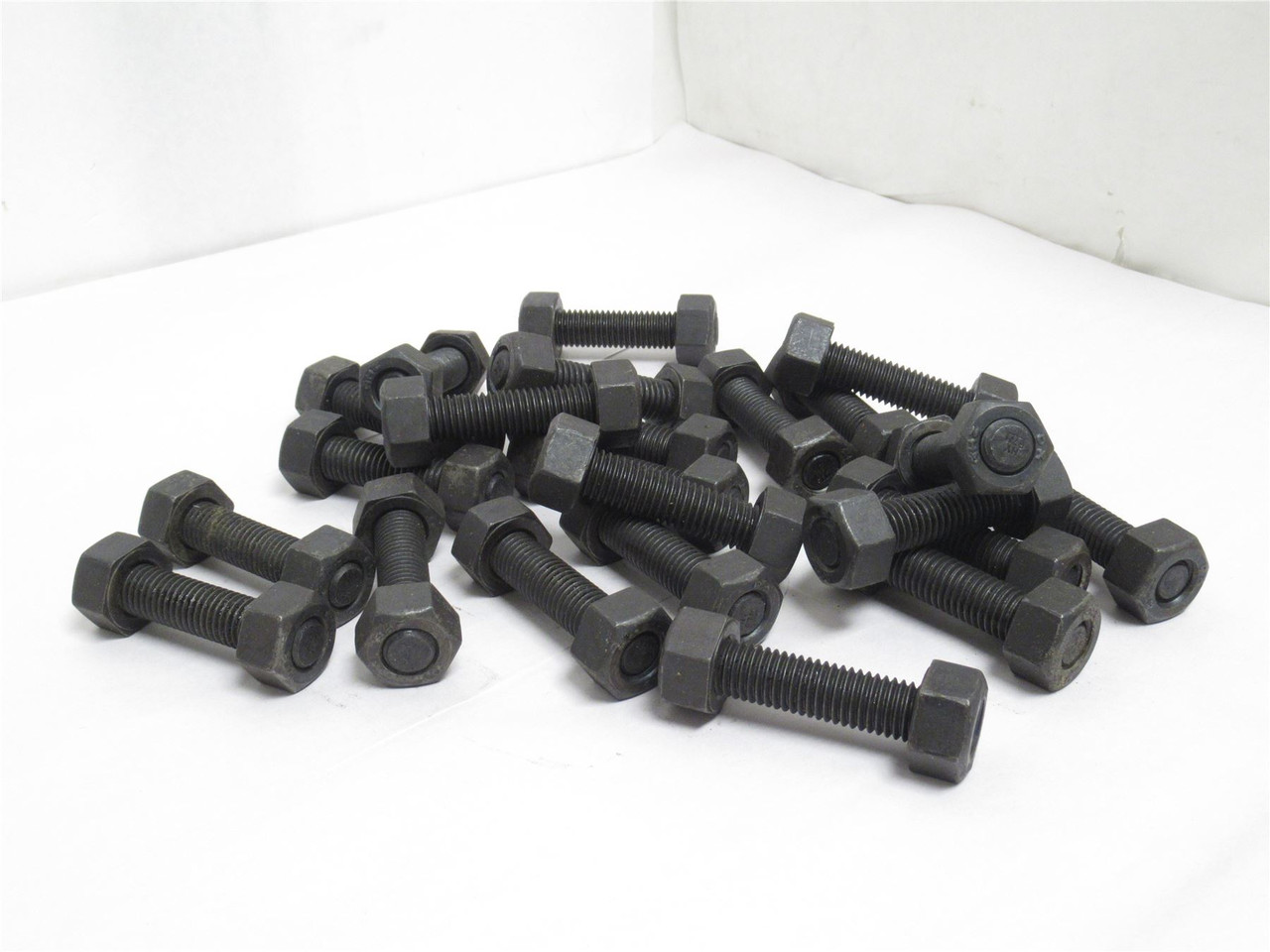 Industry-Std 26LM90; Lot-23 Threaded Stud W/Nuts; 5/8-11 UNC