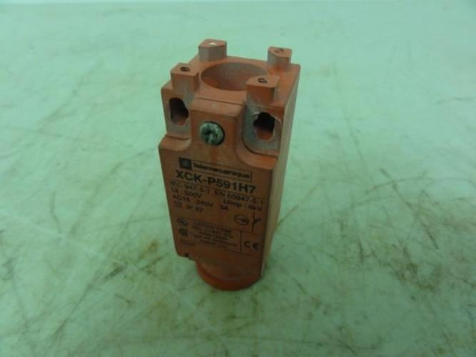 Telemecanique XCKP591H7; Safety Interlock Switch 3A 240V