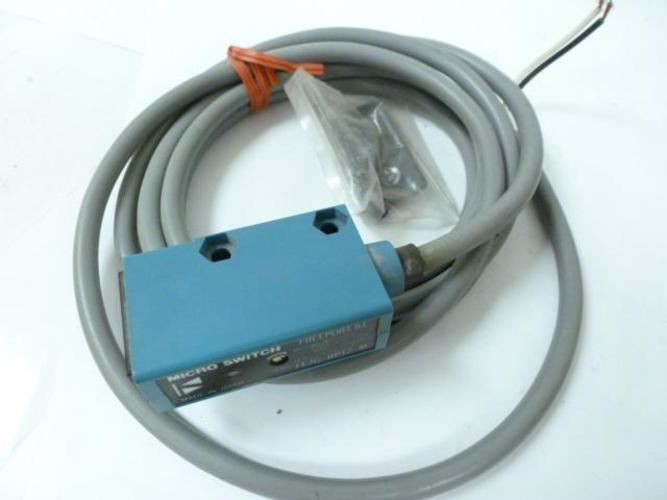 Microswitch FE7C-RPT2-M; Photoelectric Sensor; 50/60 Hz