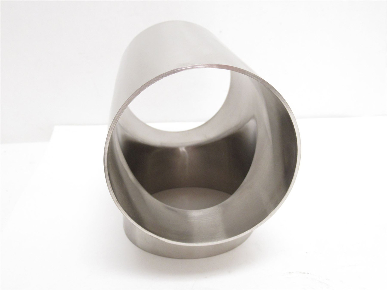 VNE E7WWW4; Short Tee; SS-304; 4" Tube Size