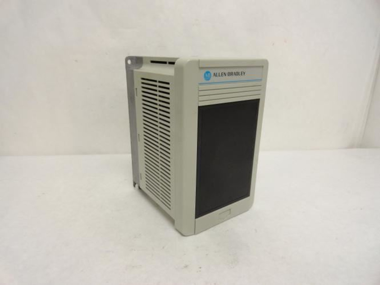 Allen-Bradley 1305-AA04A; AC Drive 1HP; 200-240VAC; 3ph