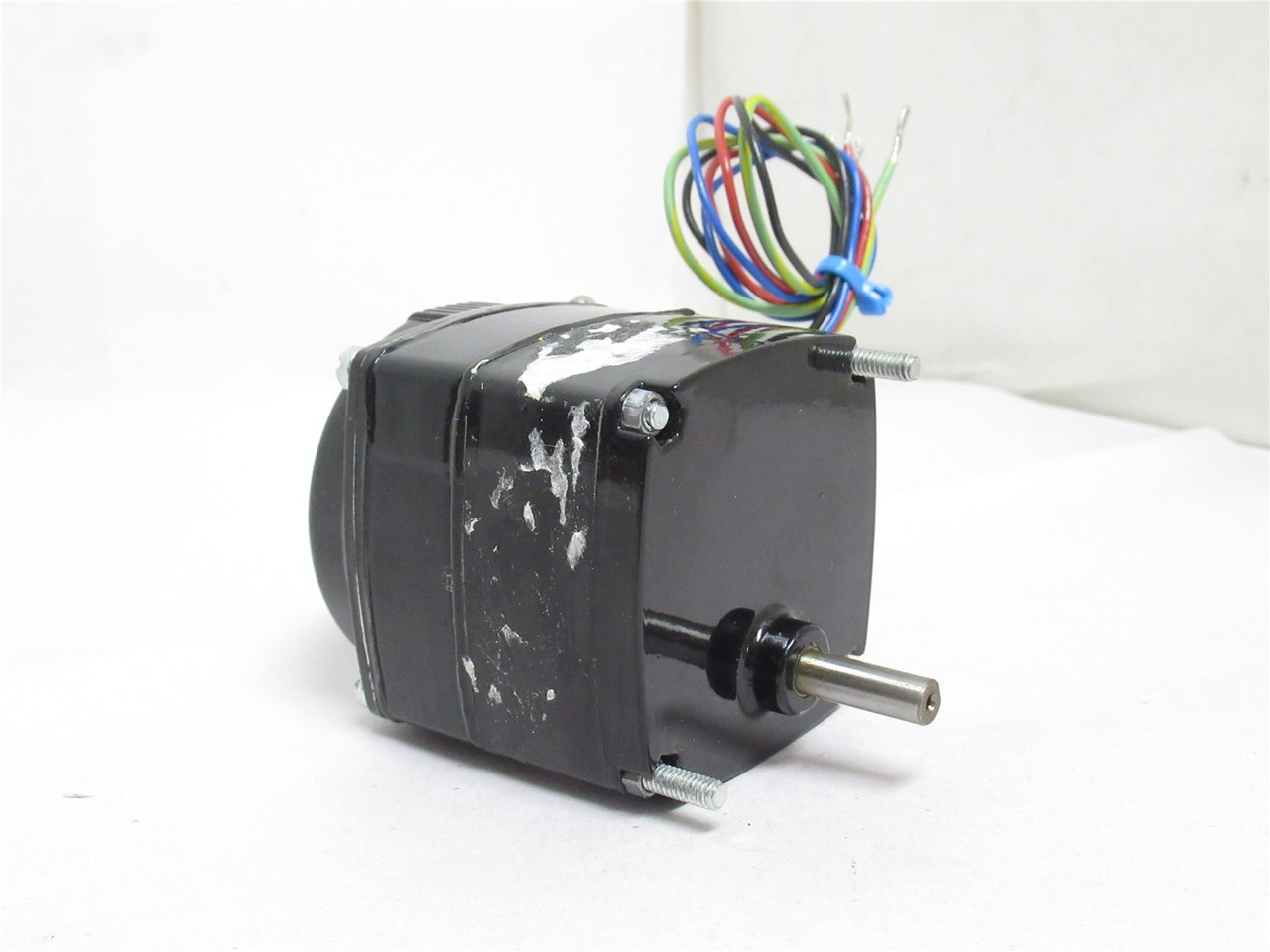Bodine KCI-23A2; AC Gearmotor 1/450HP; 115V; 30:1 Ratio