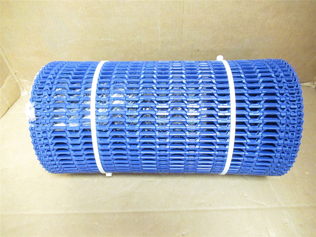 Intralox 333358902925_; Flush Grid Series 1500 20'L 18"W