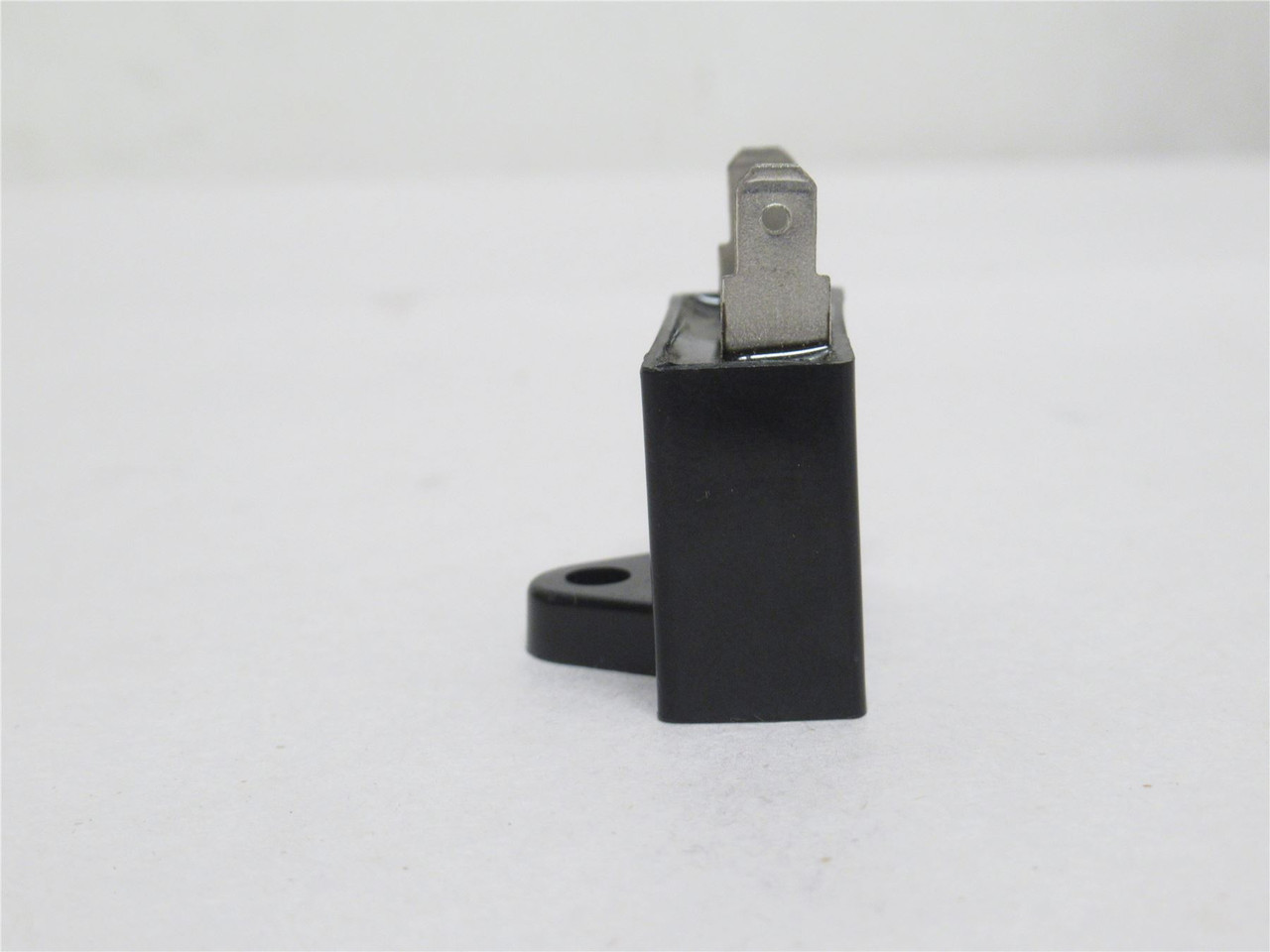 Yuchang 49400046; Plastic Box Type Capacitor 1UF; 250VAC