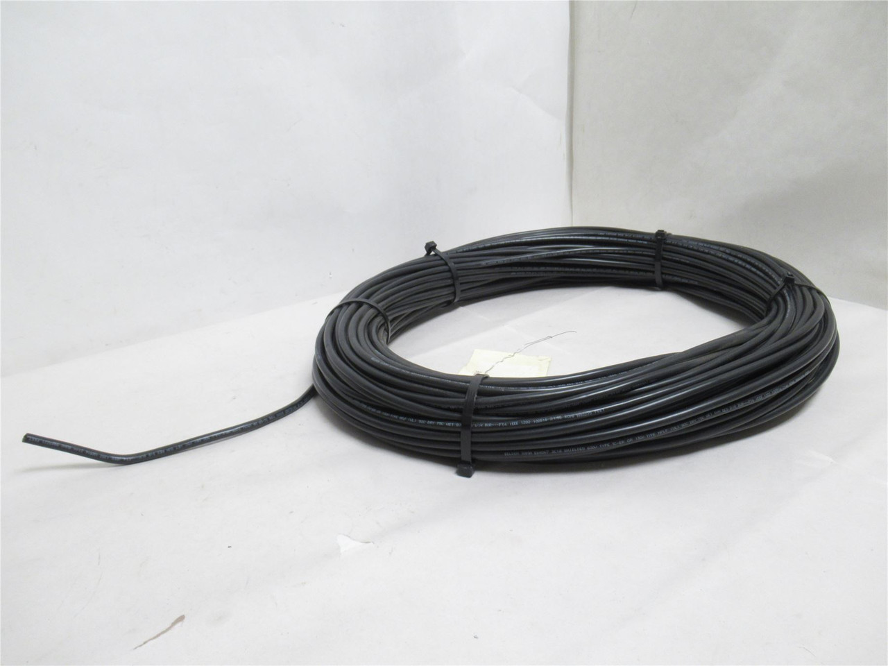 Belden 3089A; Roll-219"; Shielded Tray Cable 600V; 3-Conductor