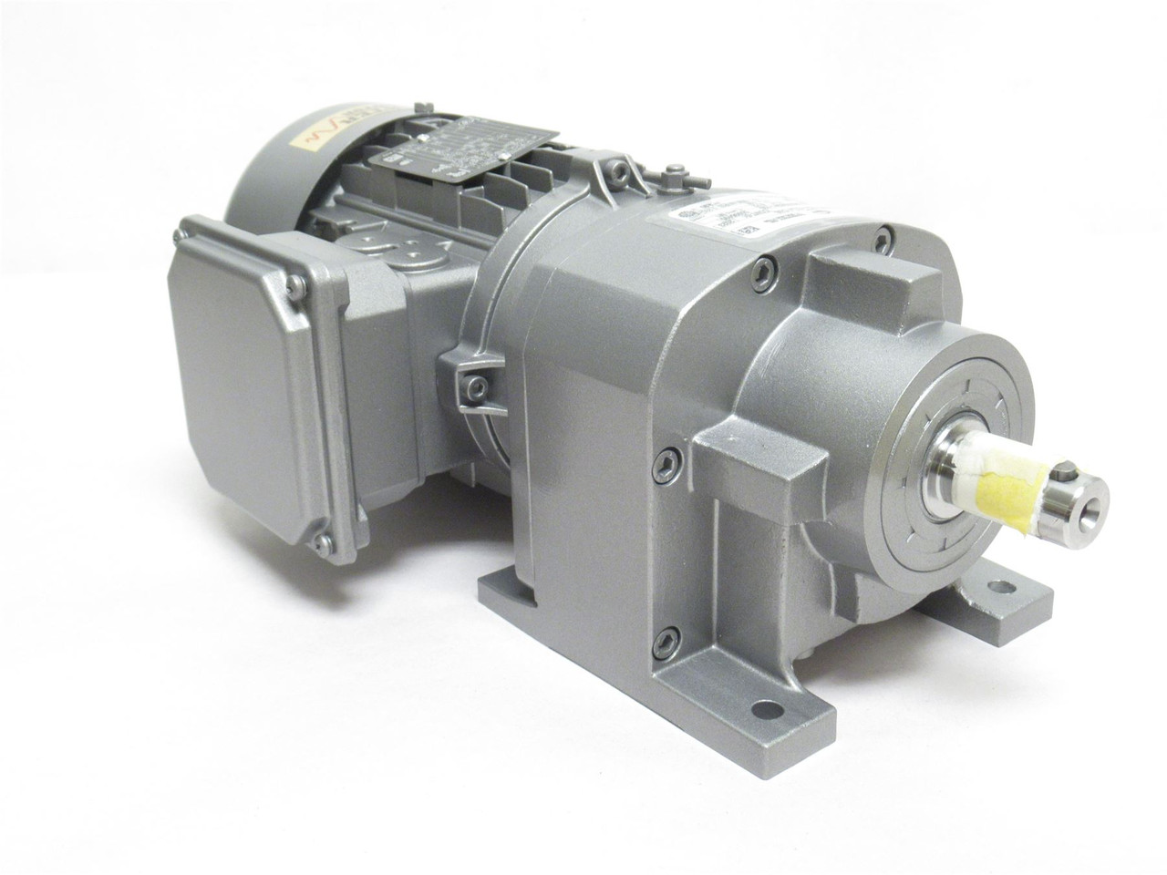 JBT SK172.1-71L/4; Gear Motor; 8.7:1 Ratio; 1/2HP; 230/460VAC JBT SK172.1-71L/4; Gear Motor; 8.7:1 Ratio; 1/2HP; 230/460VAC