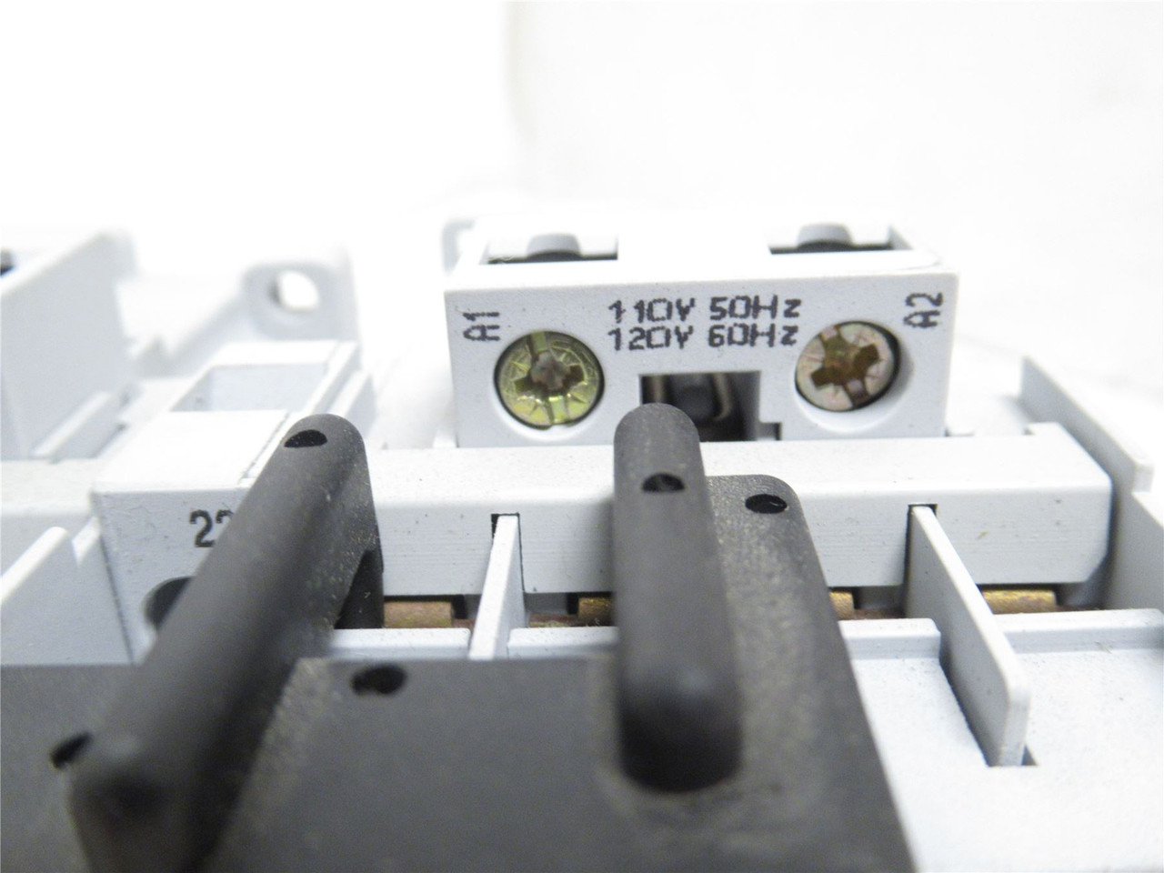 Allen-Bradley 104-C12D22; Contactor 12A 600VAC; Coil 120V Allen-Bradley 104-C12D22; Contactor 12A 600VAC; Coil 120V