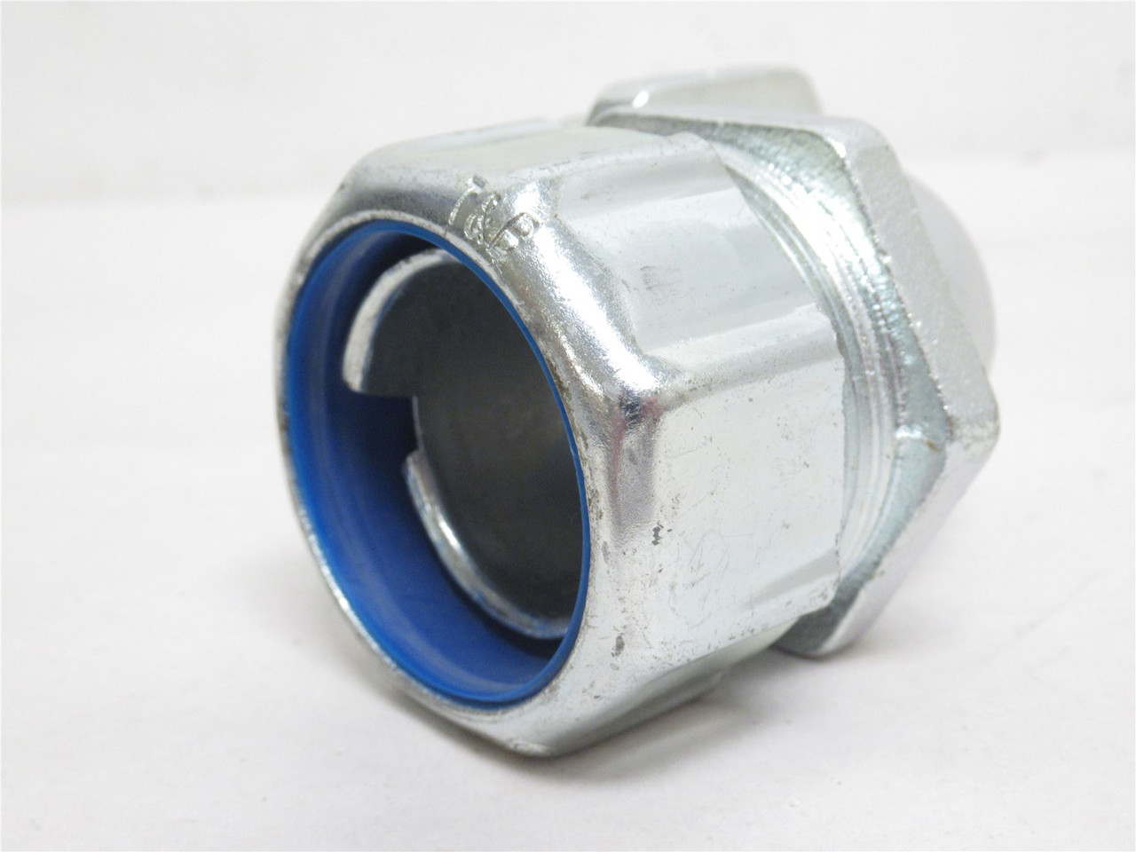 T&B 5255; Liquid Tight Connector Elbow 90Deg; Size: 1-1/4"