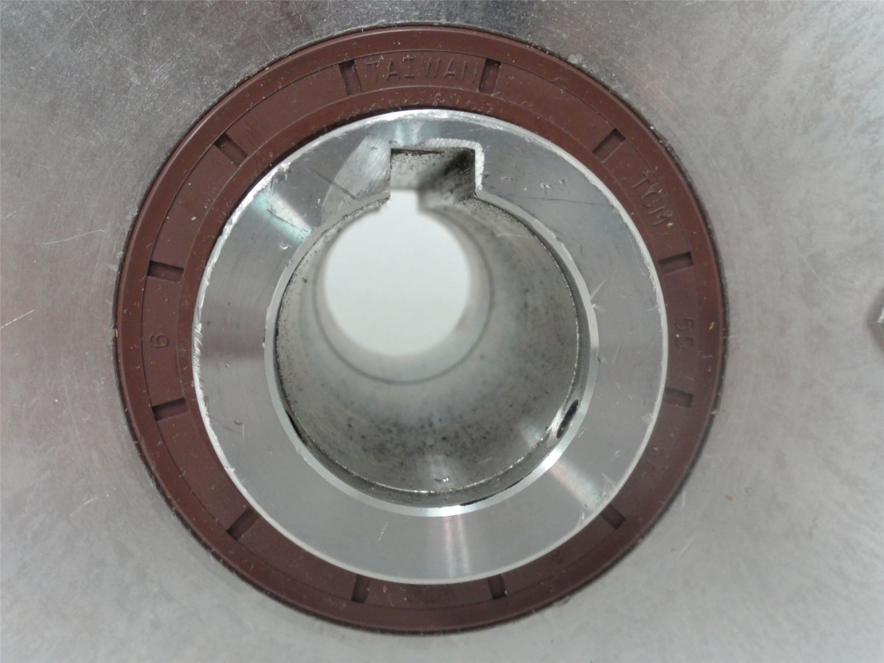 Sterling Elec S2262HQ05014141; Gearbox Ratio 50:1 7/8"ID Input Sterling Elec S2262HQ05014141; Gearbox Ratio 50:1 7/8"ID Input