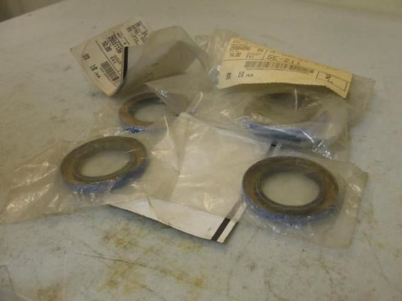 Intrupa SE-211; LOT-4 Oil Seal; 2-1/4" OD; 1/4" Width Intrupa SE-211; LOT-4 Oil Seal; 2-1/4" OD; 1/4" Width