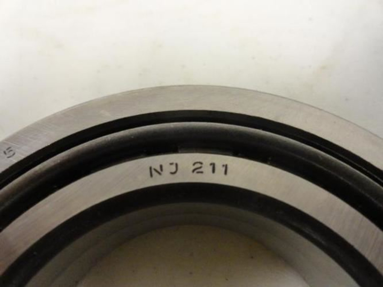SNR NU211; Cylindrical Roller Bearing; 55mm x 100mm x 21mm SNR NU211; Cylindrical Roller Bearing; 55mm x 100mm x 21mm