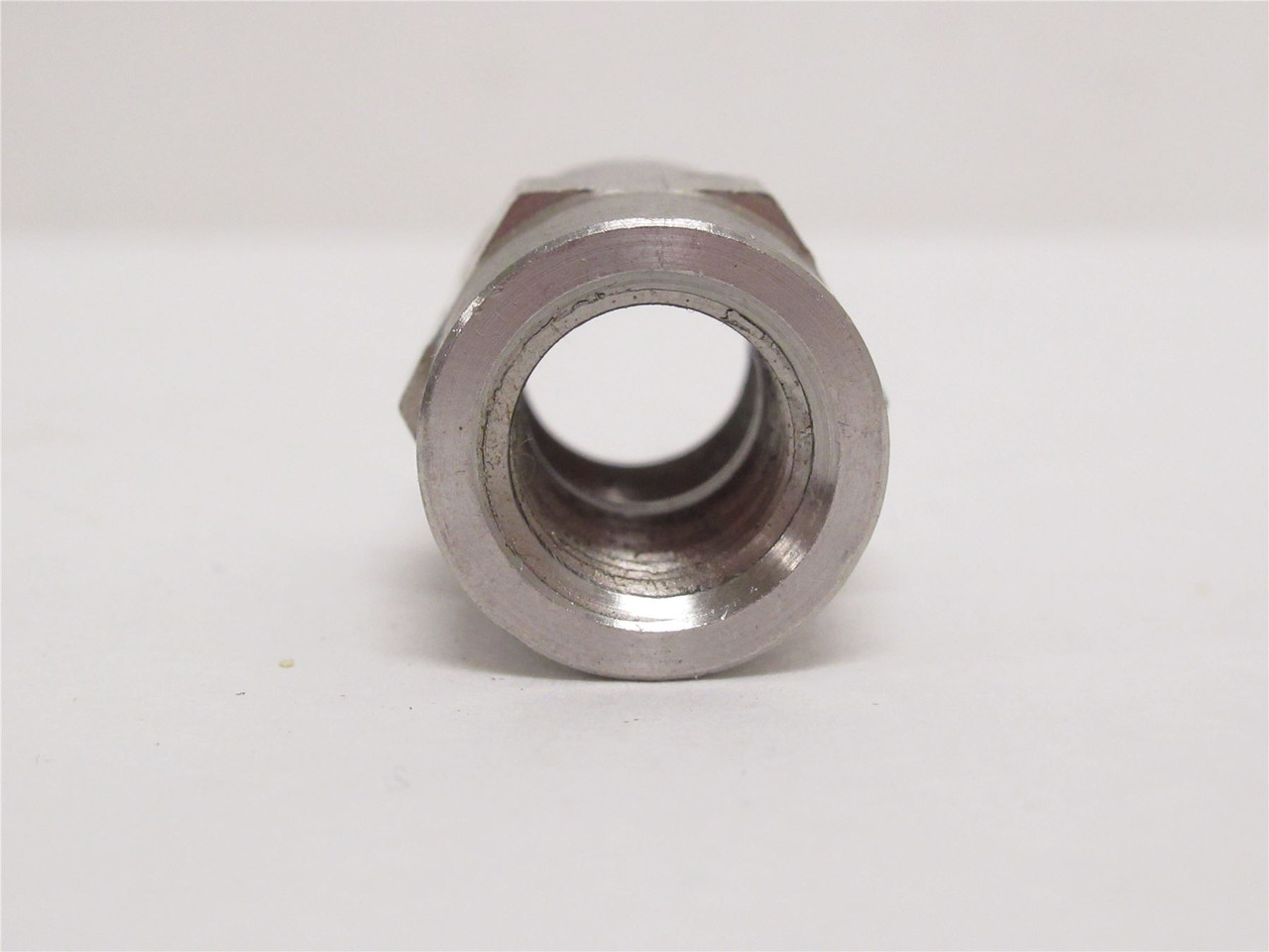 Industry-Std  1DGB8; Hex Coupling; SS-316; 1/4NPT