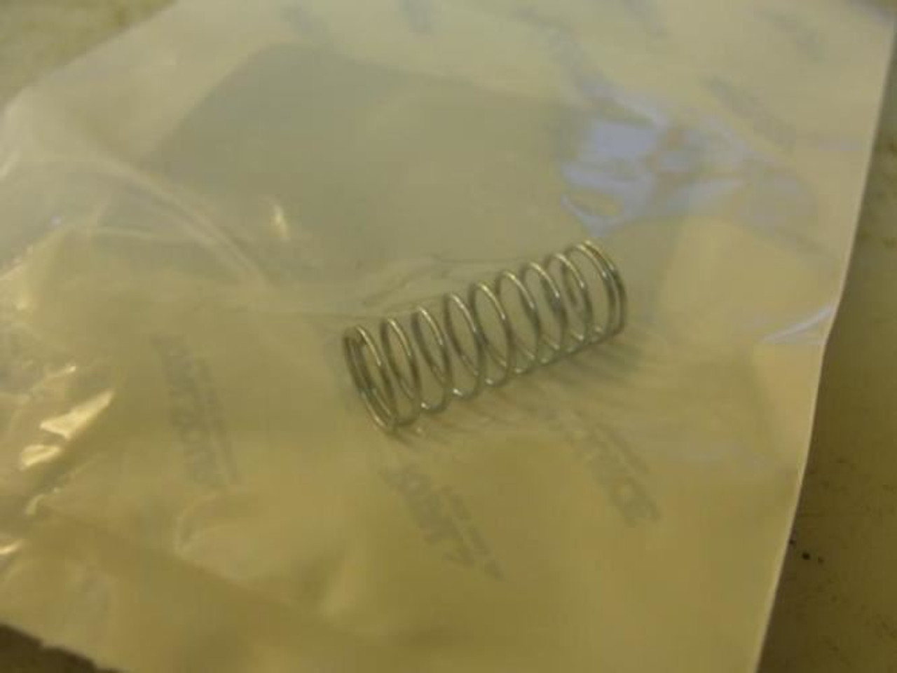 Crown 115405; LOT-4 Spring; 19mm Long; 8mm OD