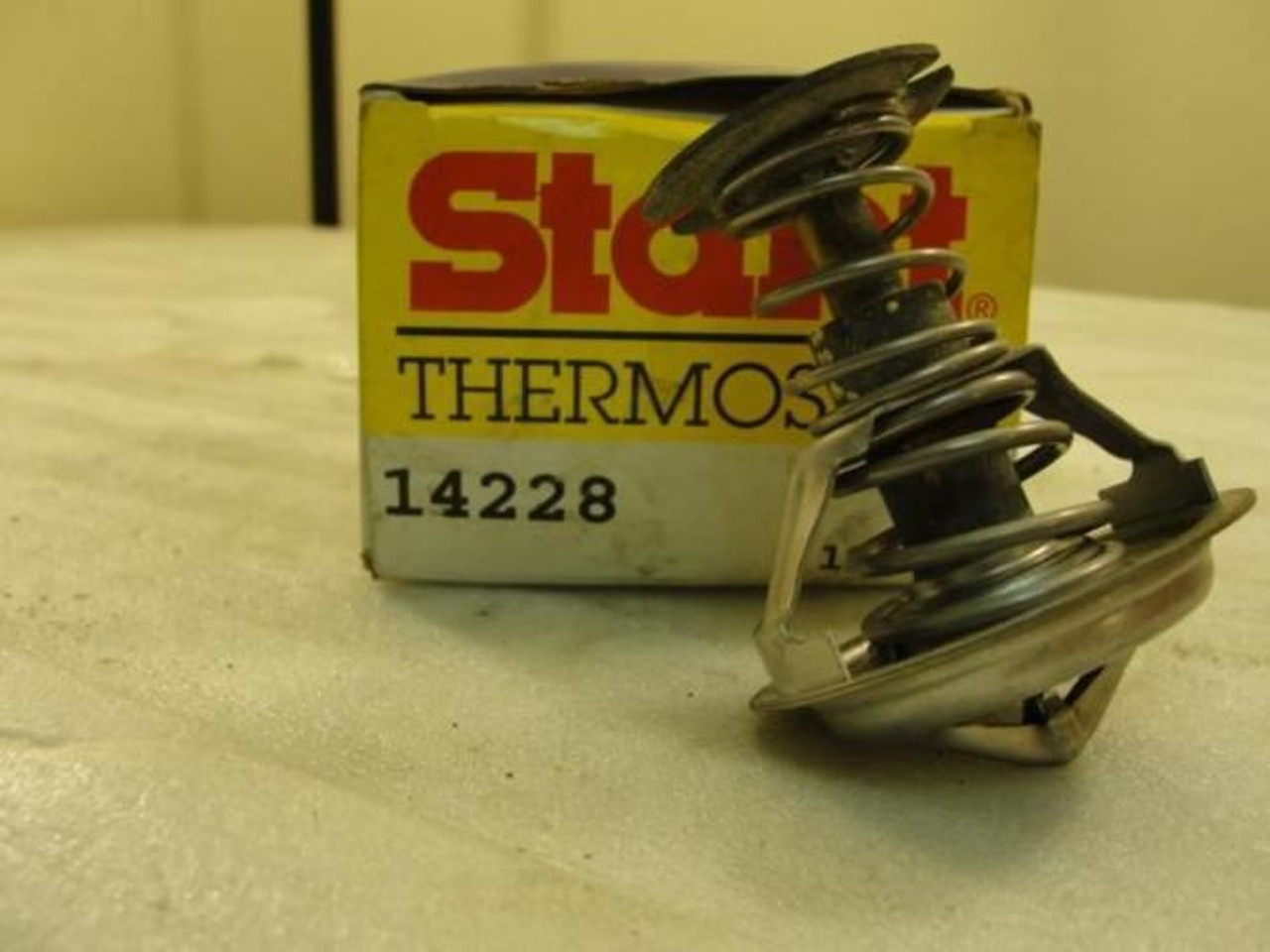 Stant 14228; Thermostat 180 Degrees F