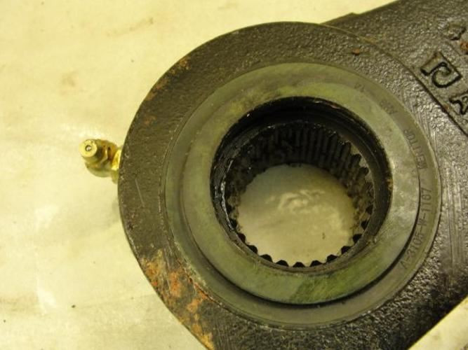 Arvin Meritor 2R803048; Rears Regulator T24