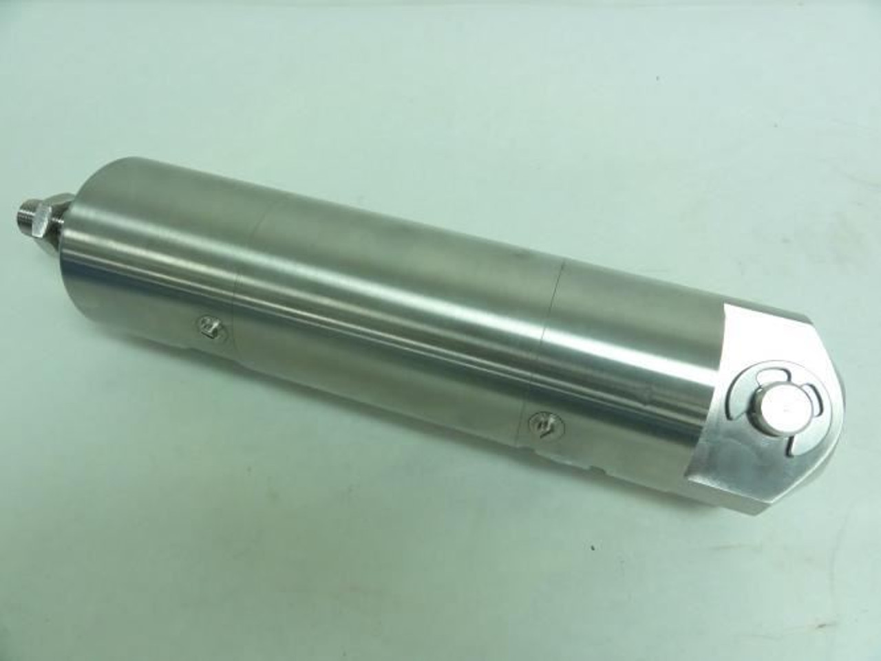 Festo CRHD-63-64-PPV-A-MC; Air Cylinder 195516; 64mm B x 63mm S Festo CRHD-63-64-PPV-A-MC; Air Cylinder 195516; 64mm B x 63mm S