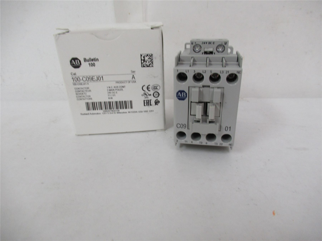 Allen-Bradley 100-C09EJ01; Contactor 9A 3P Coil 24VDC Allen-Bradley 100-C09EJ01; Contactor 9A 3P Coil 24VDC
