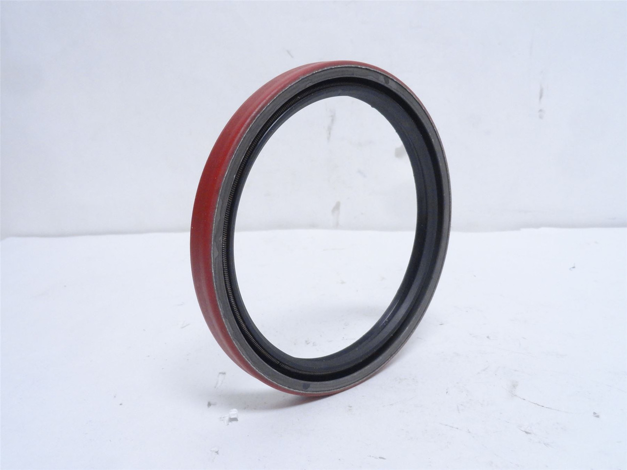 National 416888; Oil Seal 4-1/2"ID x 5-1/2"OD x 1/2" Width National 416888; Oil Seal 4-1/2"ID x 5-1/2"OD x 1/2" Width