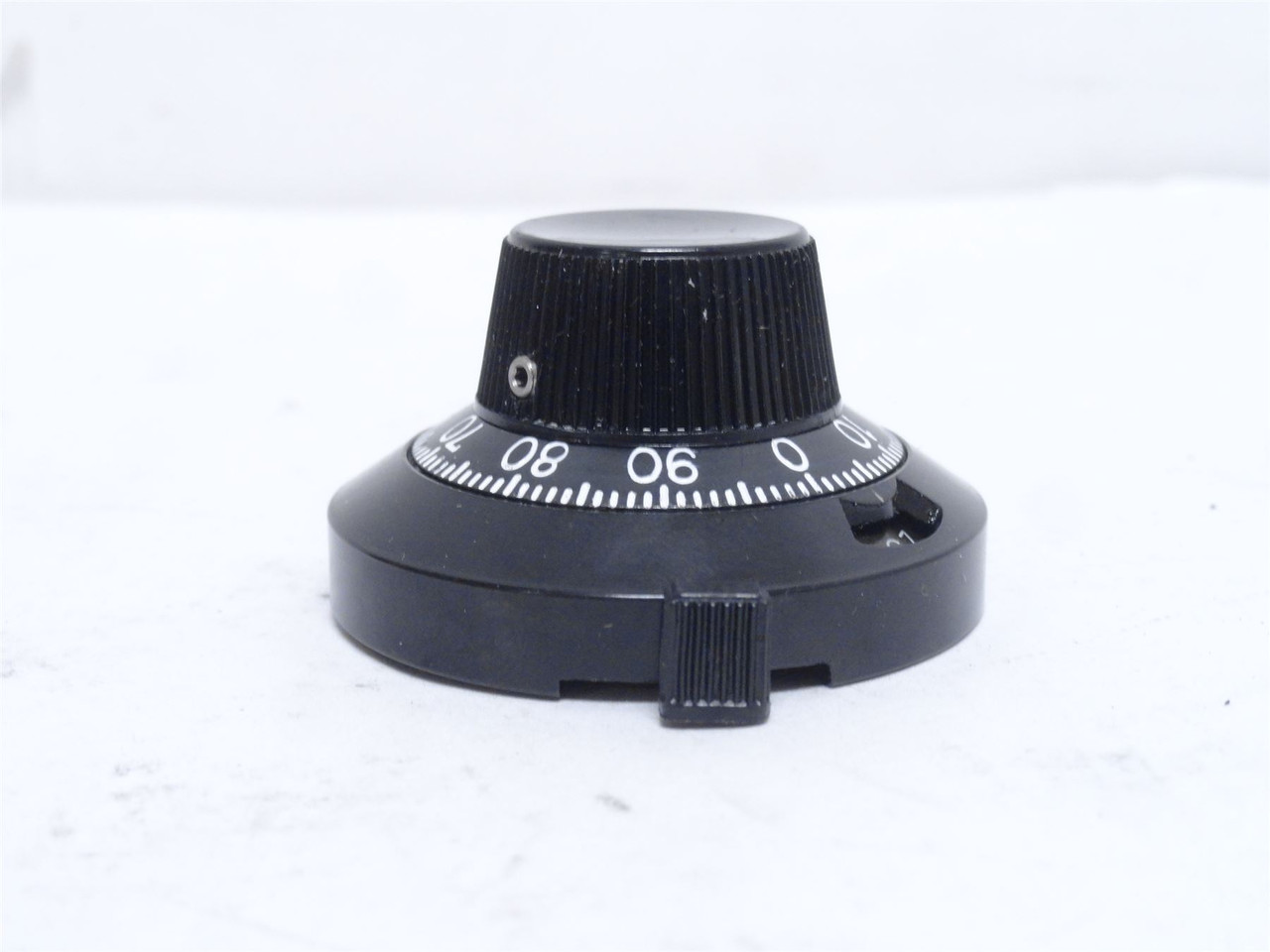 Vishay 21-A-21; Plastic Scale Dial; 11-Turn; 1/4" Shaft