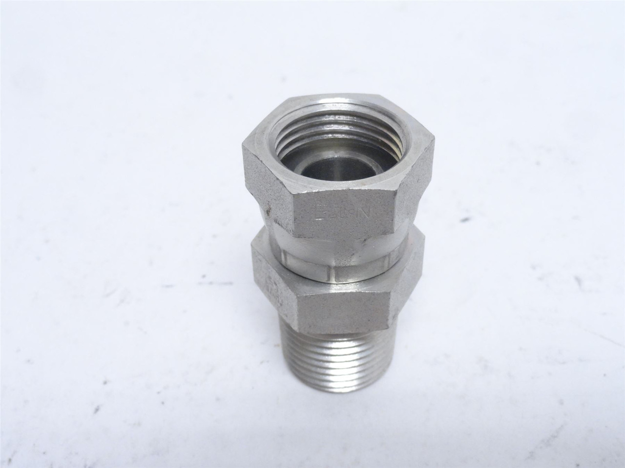 Eaton 2045-8-8S; Steel Adaptor Swivel Fitting 1/2NPT x 1/2NPT Eaton 2045-8-8S; Steel Adaptor Swivel Fitting 1/2NPT x 1/2NPT