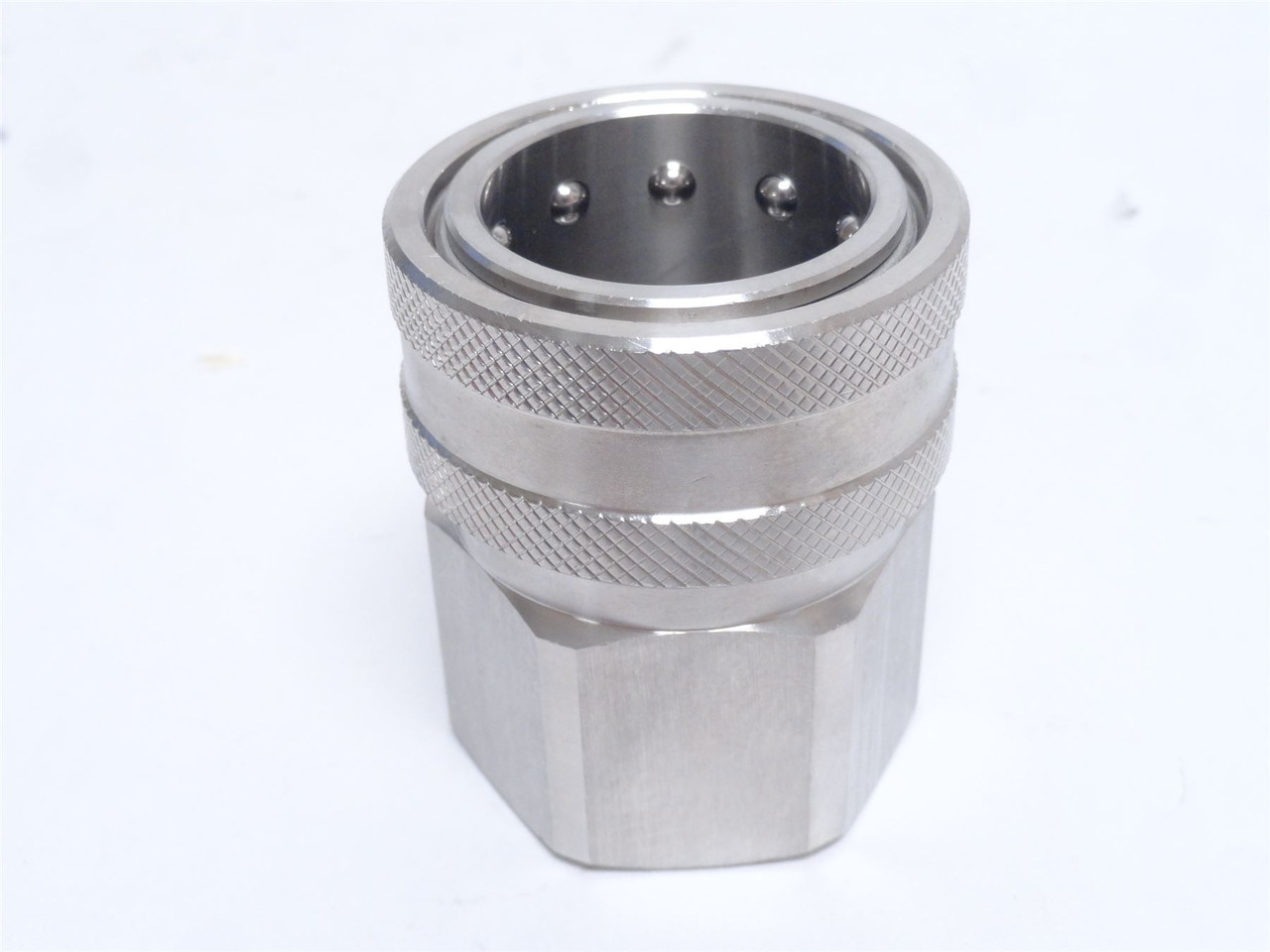 Dixon 8VF8-SS-E; Unvalved Coupler; SS-316; 1NPT 1" Body size Dixon 8VF8-SS-E; Unvalved Coupler; SS-316; 1NPT 1" Body size