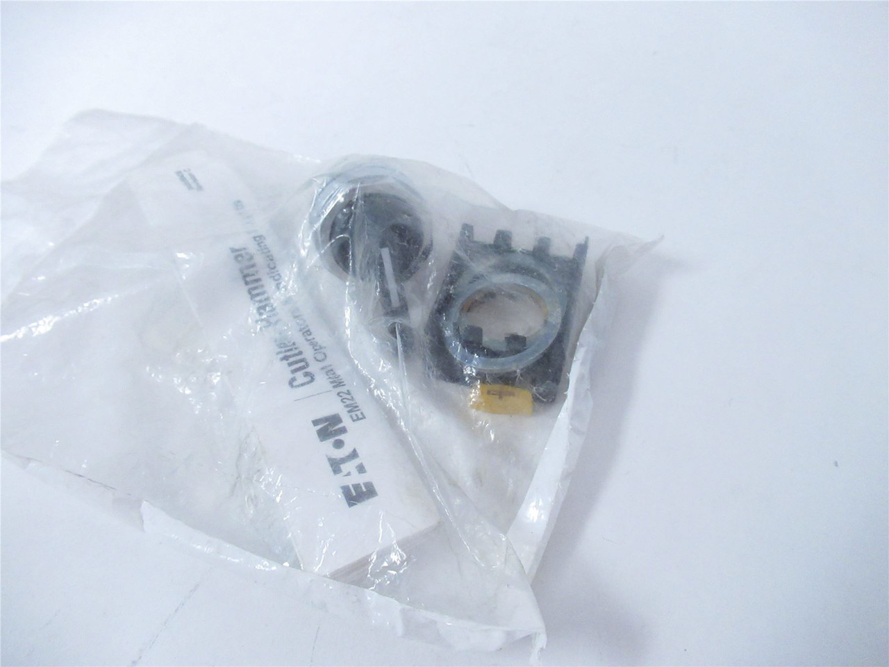 Eaton EM22VG61; Selector Switch - 3 Position; Lever