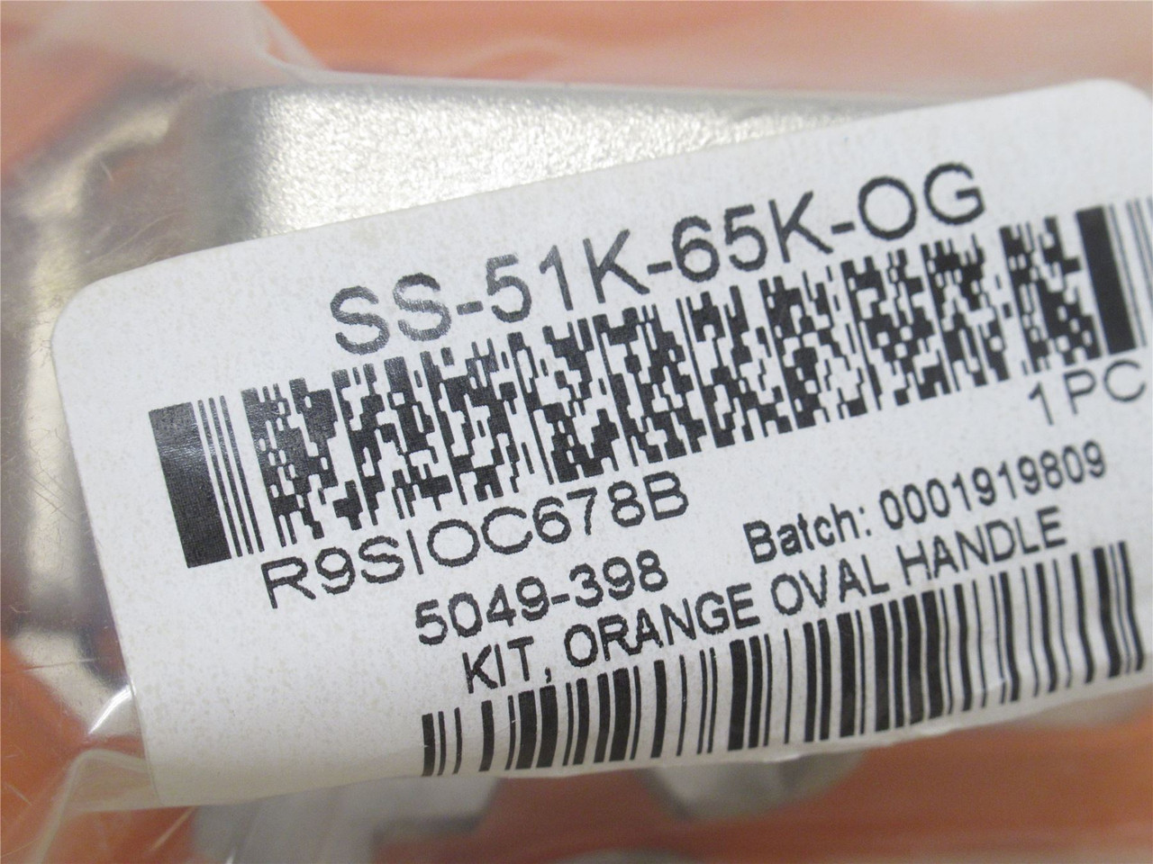 Swagelok SS-51K-65K-OG; Orange Sleeve Oval Handle Kit; SS