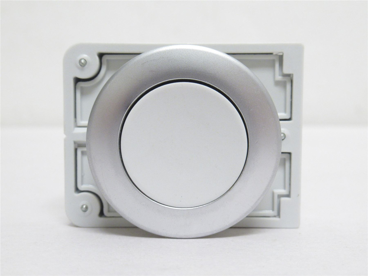 Eaton M30C-FD-GR; Push-Button Operator; Flat; Gray; 30mm