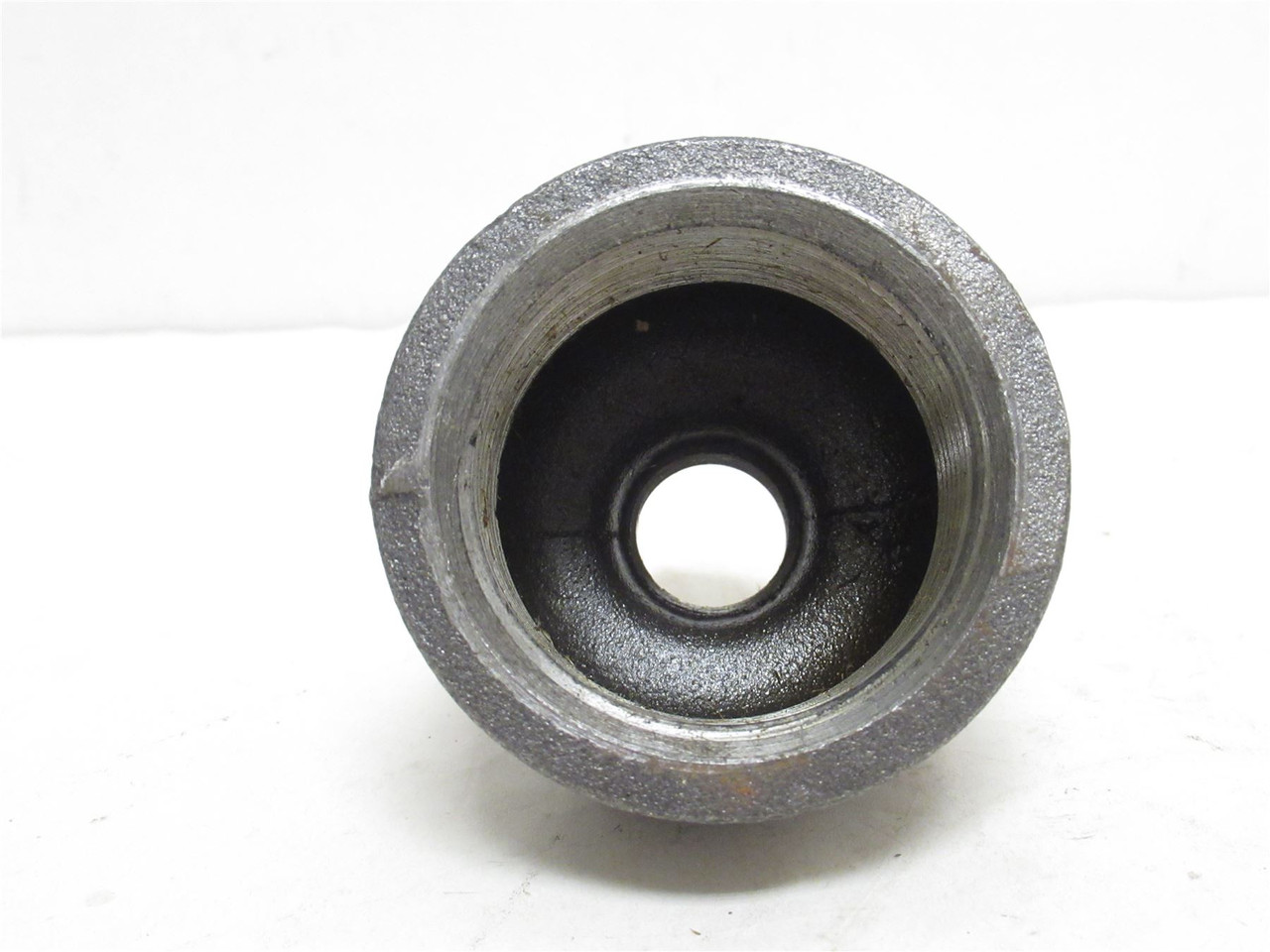 Industry-Std 5P575; Concentric Reducer Coupler; 1-1/2 x 1/2NPT