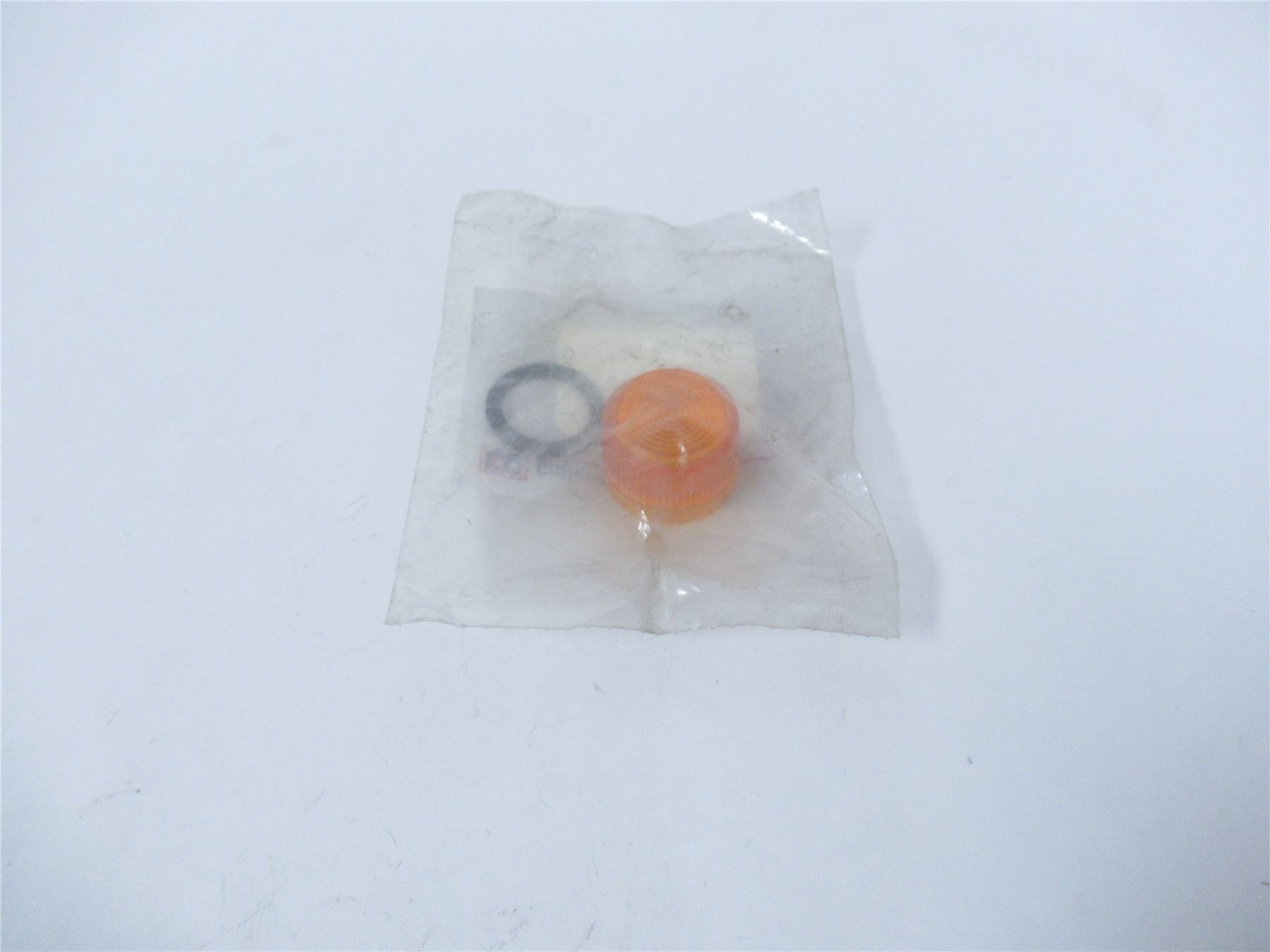 Eaton 10250TC13N; Pilot Device - 30mm; Lens; Amber