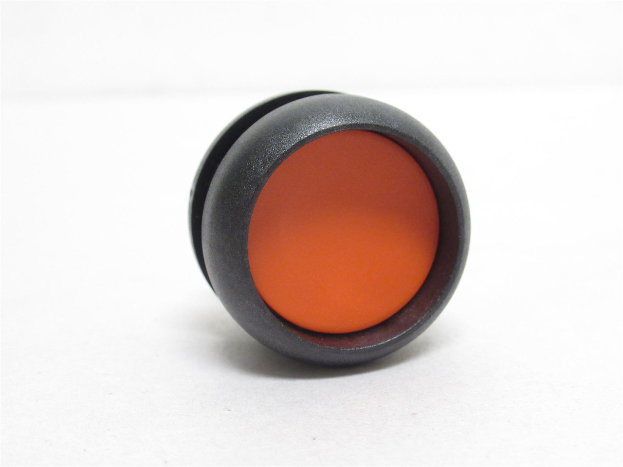 Eaton M22S-DR-R; Non-illuminated Push-Button; Red; Maintained