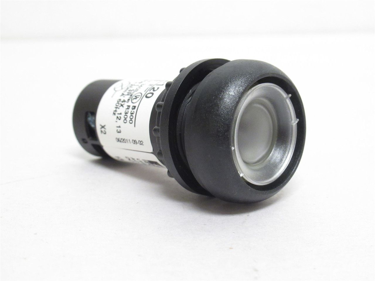 Eaton C22S-DL-XG-K10-120; Illuminated Push-Button W/Out Plate