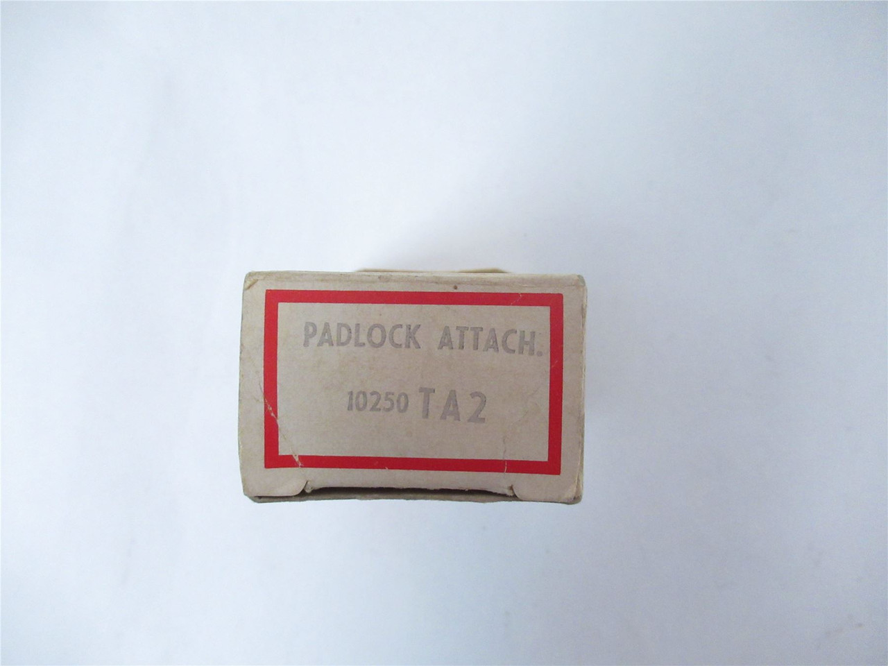 Cutler-Hammer 10250TA2; Padlock Attachment Flush PB
