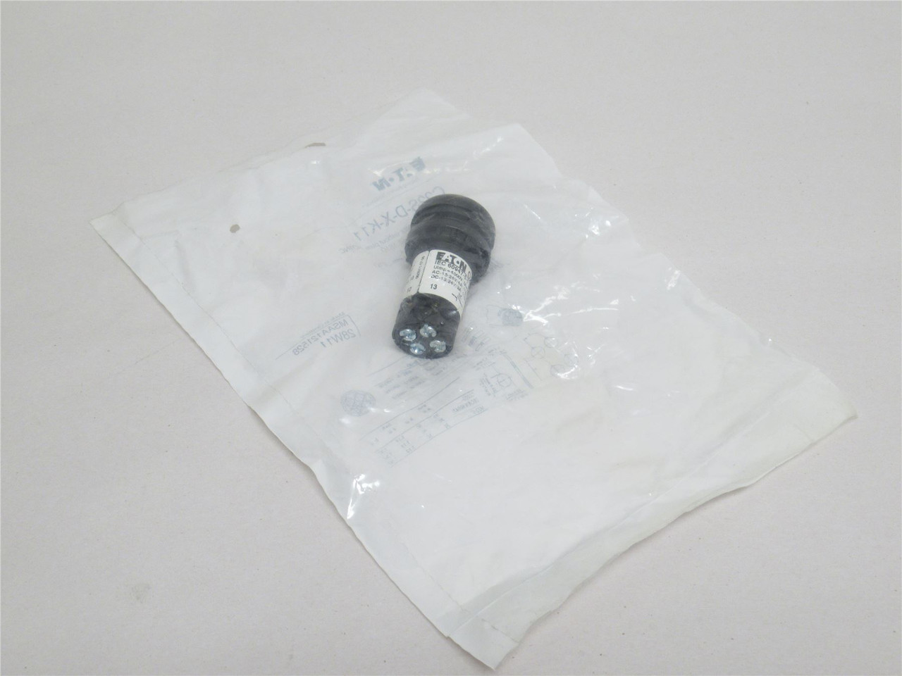 Eaton C22S-D-X-K11; Non-illuminated Push-Button; 110/230VAC