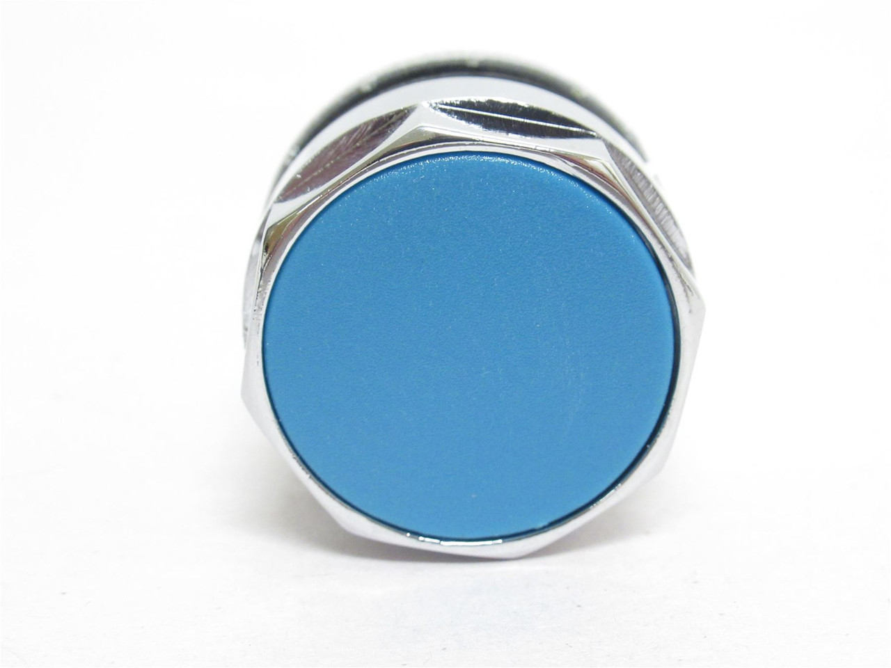 Eaton EM22P6; Push-Button; Flush; Blue; Non-Illuminated