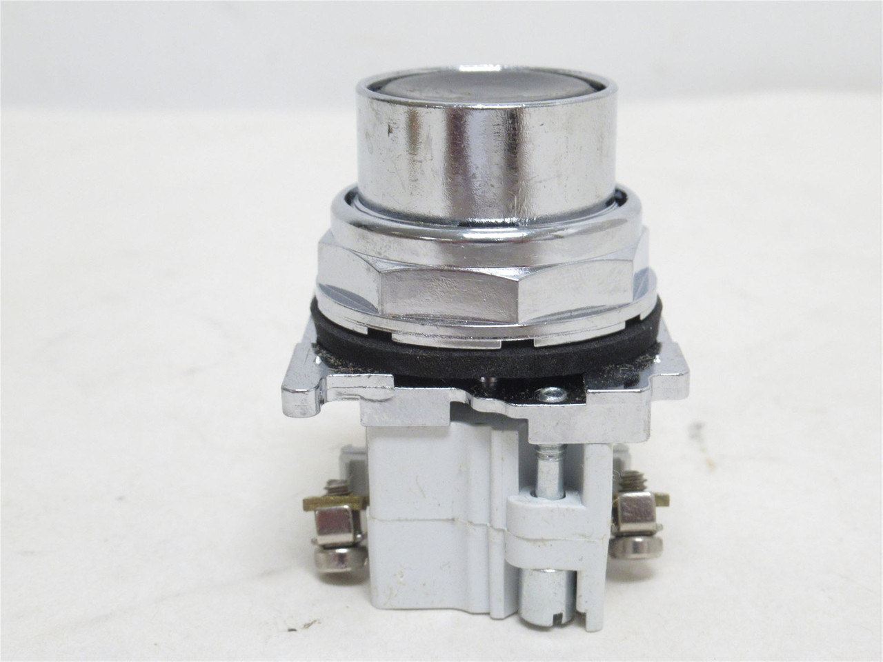 Eaton 10250T101-53; Push-Button Operator; Momentary; Black