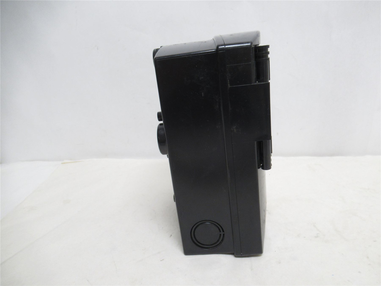 Eaton ACD222URNM; Non-Metallic AC Disconnect Switch; 60A; 240V