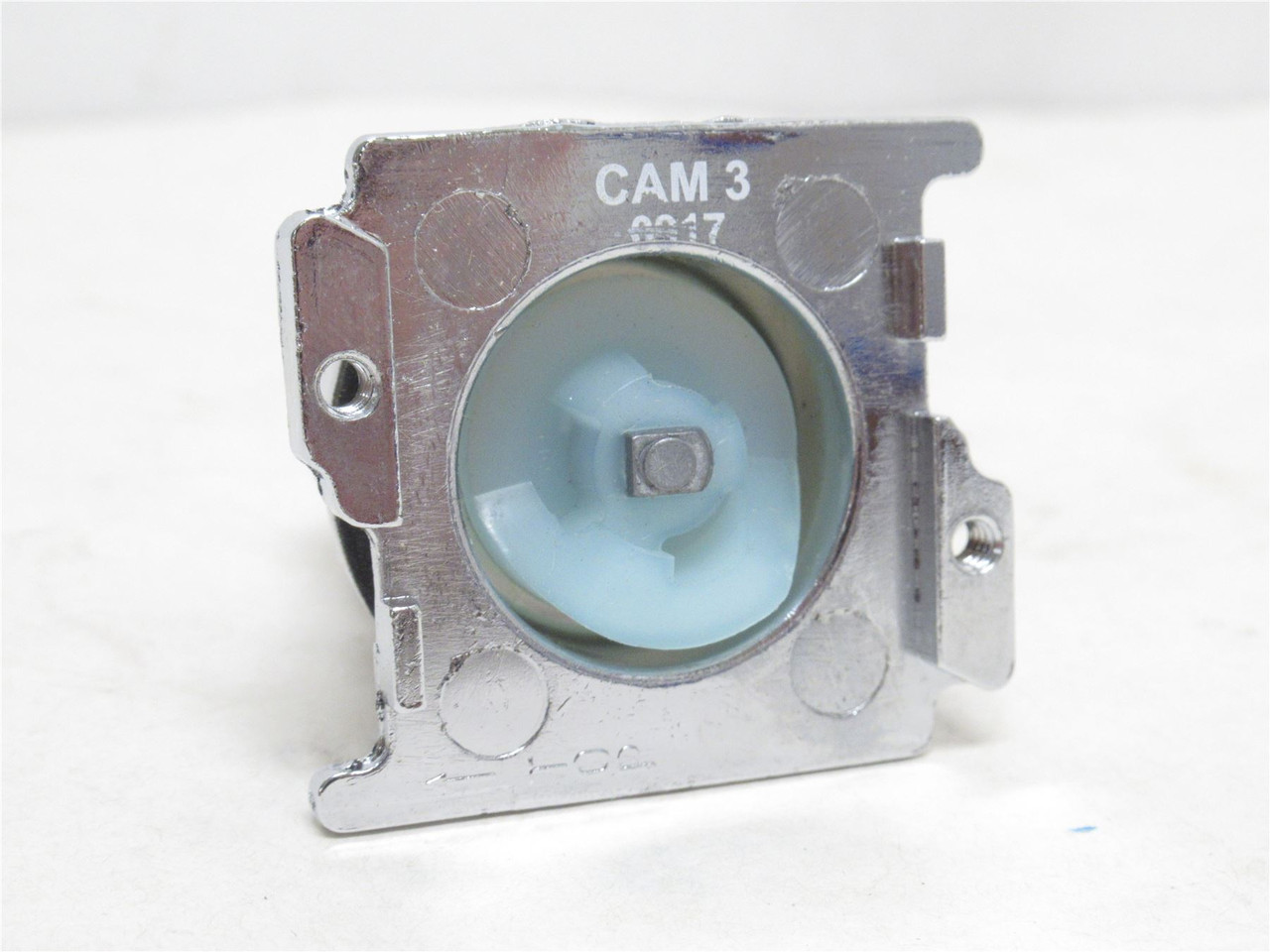 Eaton 10250T15237; Heavy-Duty Keyed Push-Button; 3-Position