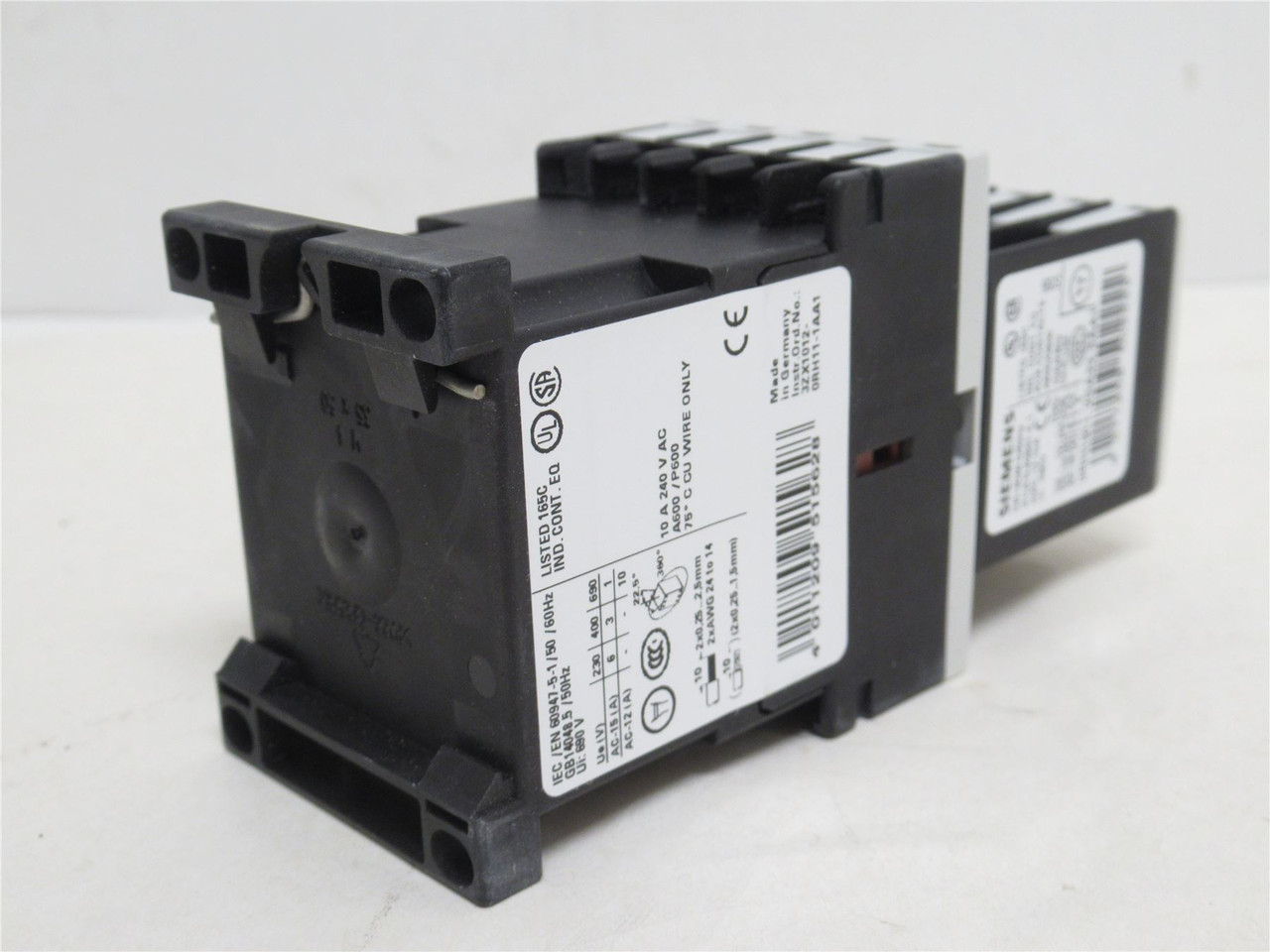 Siemens 3RH1262-2BB40; Control Relay; 6A; 230VAC; Coi: 24VDC